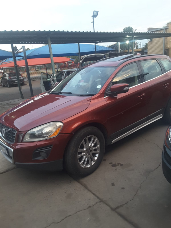 VOLVO XC60 2010 TRIPPING FOR SPARES