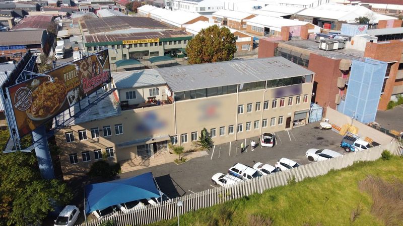 2100m² Industrial To Let in Wynberg at R40.00 per m²