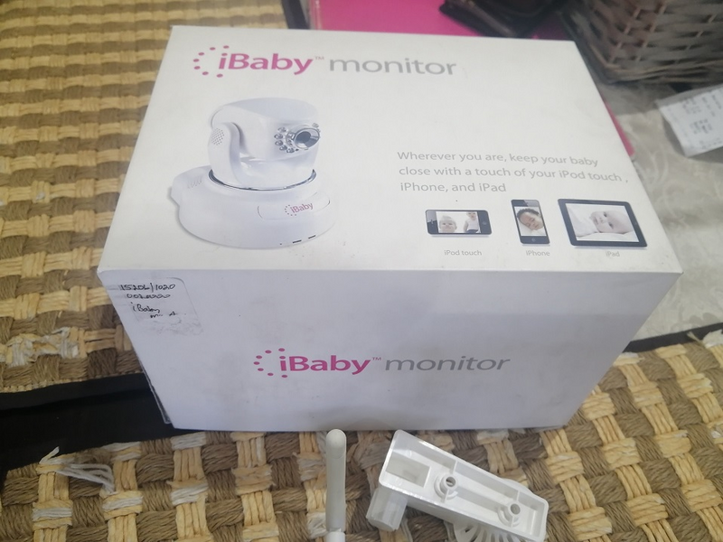 REDUCED ! Bargain ! iBaby monitor in original box, like new !