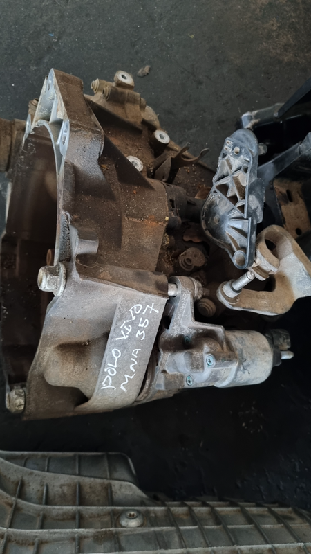 POLO VIVO MANUAL GEARBOX FOR SALE