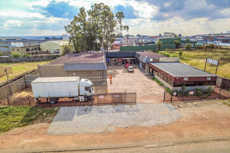 Industrial Property for sale in Clayville, Midrand