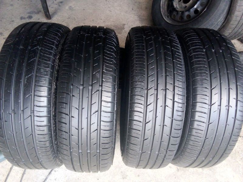 195/65 15 80% Dunlop tyres all clean in good condition as good as new
