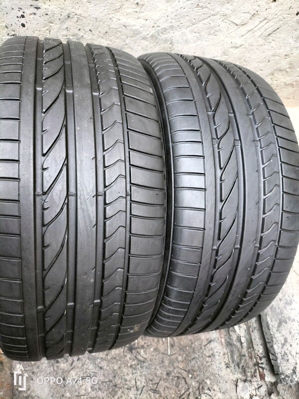 BMW X5 X6 front tyres 275/40/20 Bridgestone Dueler Runflat, 90%thread, no repairs