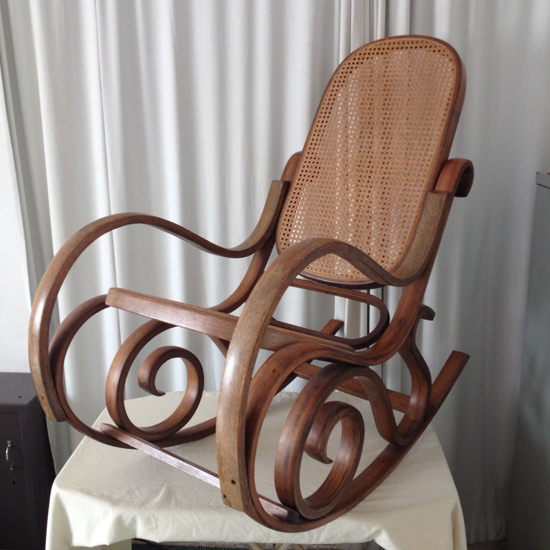 Antique Oak Bentwood Rocking Chair (Thonet Style) - (Ref. G270) - (For Sale) - Price R1000