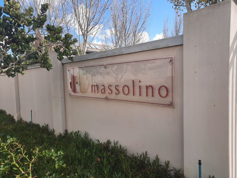 Cosy 2 Bedroom Ground Floor Apartment - Massolino Complex