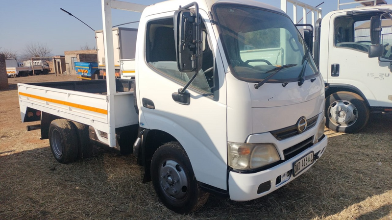 2015 HINO 300 614 DROPSIDE TRUCK FOR SALE (CT65)