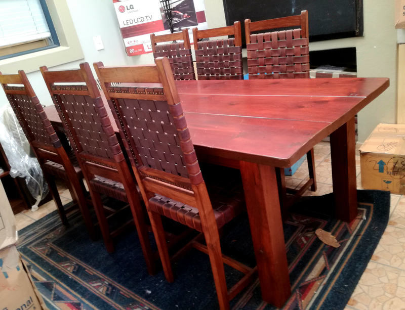 English Wood table &#43; 6 Italian Leather Chairs