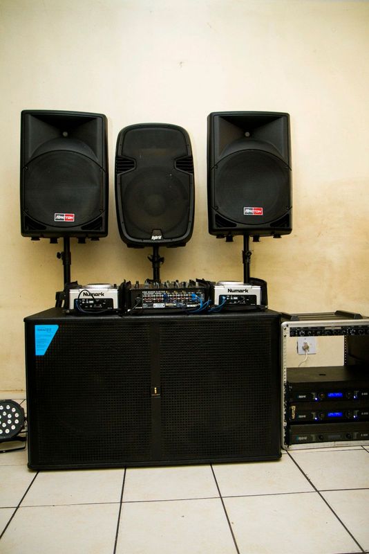 Sound System, PA System, Mic&#39;s, Lighting for Hire