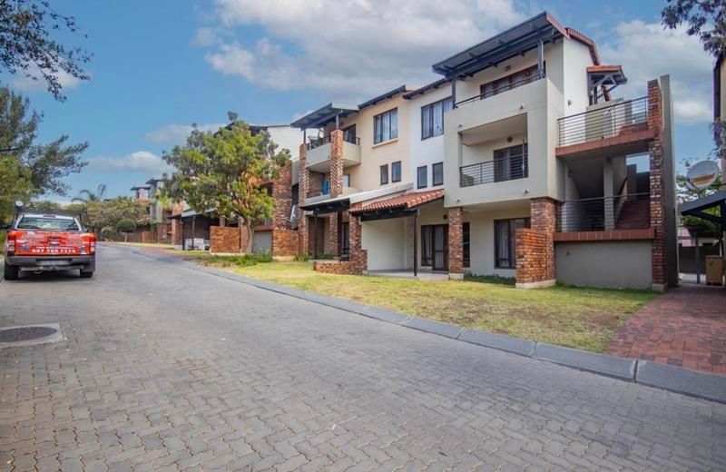 Beautiful 2 bedroom Townhouse in Vorna Valley, Midrand