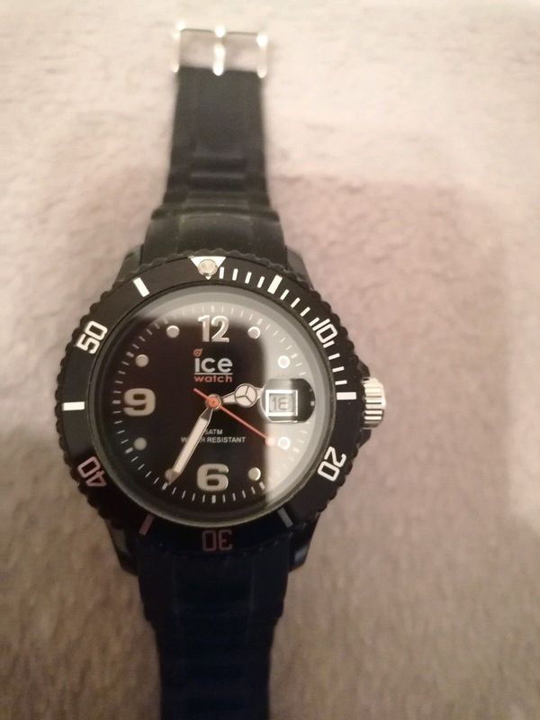 Brandnew ice watch black silicone band