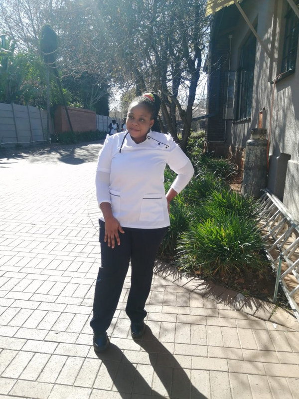 NTANDO, A QUALIFIED LADY IS LOOKING FOR A CAREGIVING,ELDERLY CARE AND NIGHT NURSING JOB.
