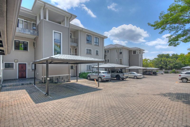 Calling all Investors: Chic 1-Bedroom Apartment with Spacious Patio - 75 square metres