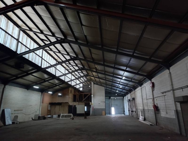 Rare Large Industrial Warehouse To Let