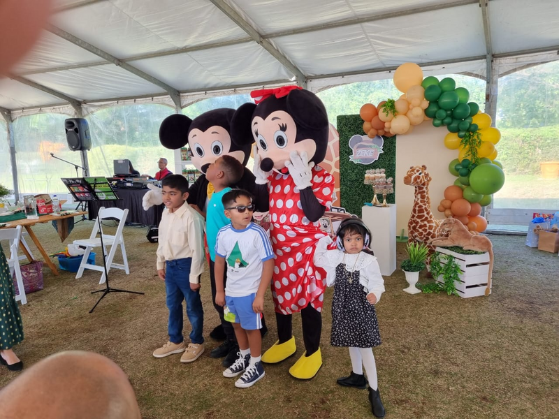 KIDS ENTERTAINMENT FROM R999 - 0657435721 (clowns, mascots, face painting, balloon animals ect.)
