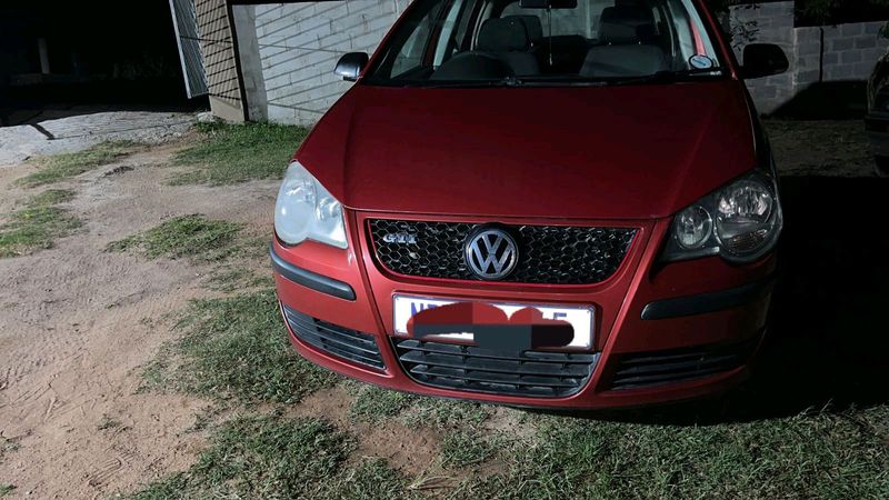 2006 polo for sale 1 6 287000km power steering,aircon mp3 radio ,front electric window. R69900