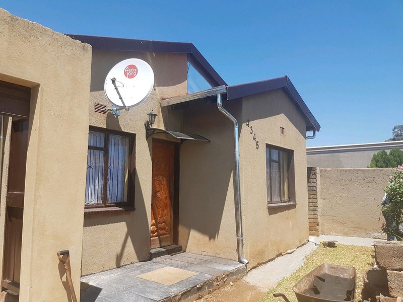 Full House to Rent R3000