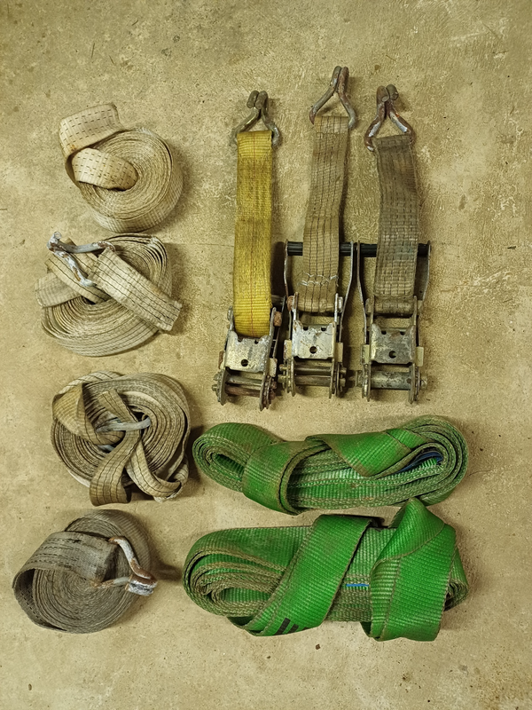Used ratchets and straps - R150-00