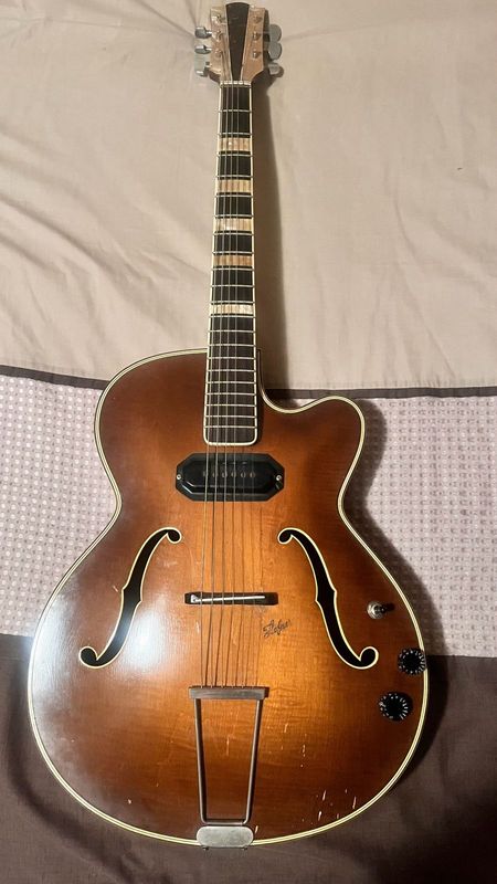 1957 Hofner 456 archtop hollow-body guitar
