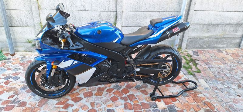 2009 Registered Yamaha R1