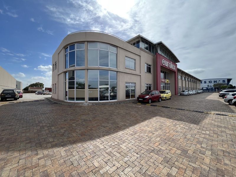 Large Distribution Warehouse and Showroom To Let In Montague Gardens