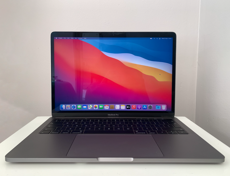 Excellent Condition 13 Inch Macbook Pro 2018 With Touch Bar | Intel Core i5 | 256GB | 8GB RAM
