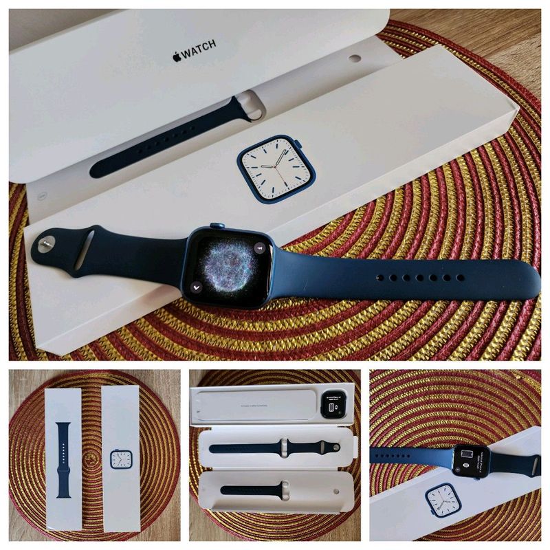 Apple Watch Series 7 (GPS and WiFi version) - Brand new condition!