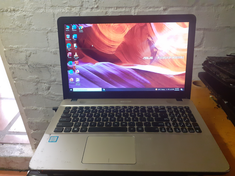 Asus Laptop...2.20 GHz Core i5-7200U (7th Gen), 500GB, 4GB DDR4, HDMI, USB3, Bluetooth, WiFi