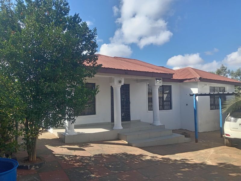 HOUSE FOR SALE IN TSWINGA