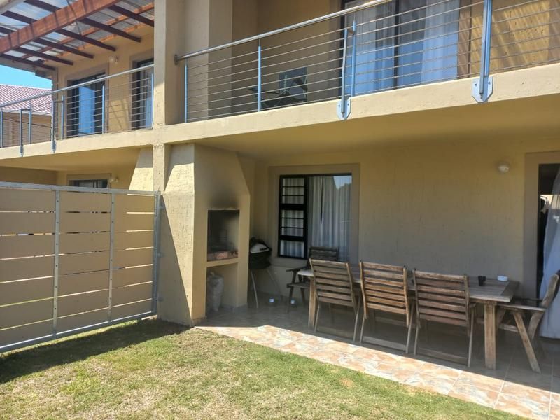 3 Bedroom Townhouse for Sale in Mossel Bay Central
