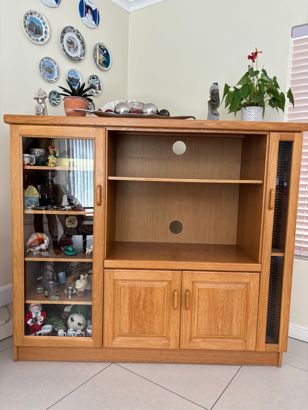 Oak TV unit / Display cabinet