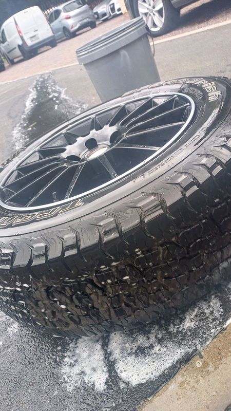 BF GOODRICH TRAIL-TERRAIN A/T TYRES AND A LINE RIMS FOR SALE