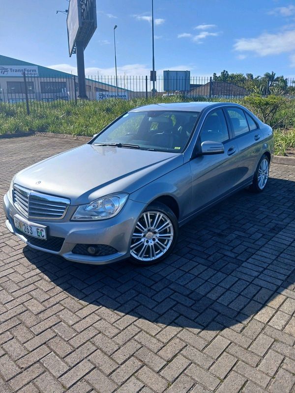 Mercedes-Benz C180 2013 Classic. Great condition!