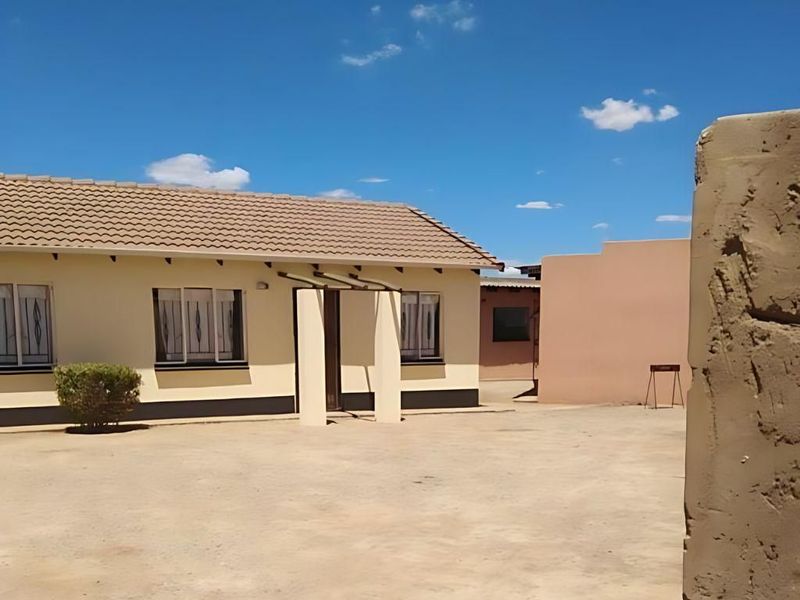 3 Bedroom House For Sale in Protea Glen Ext 28