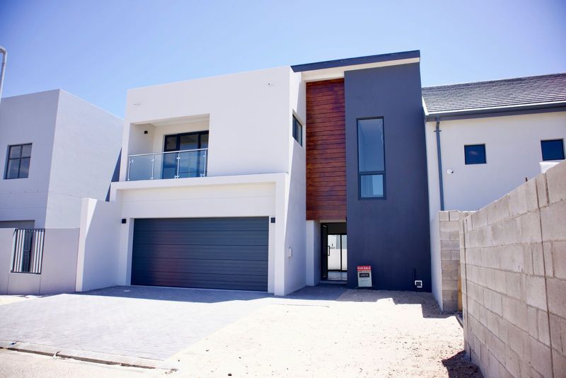 Brand New 4 Bedroom House To Let