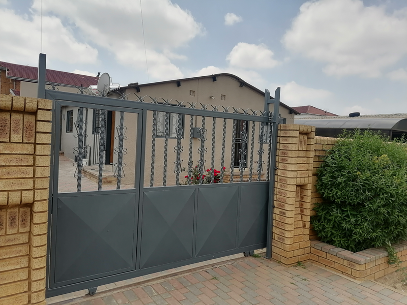 House for Rent In Soweto