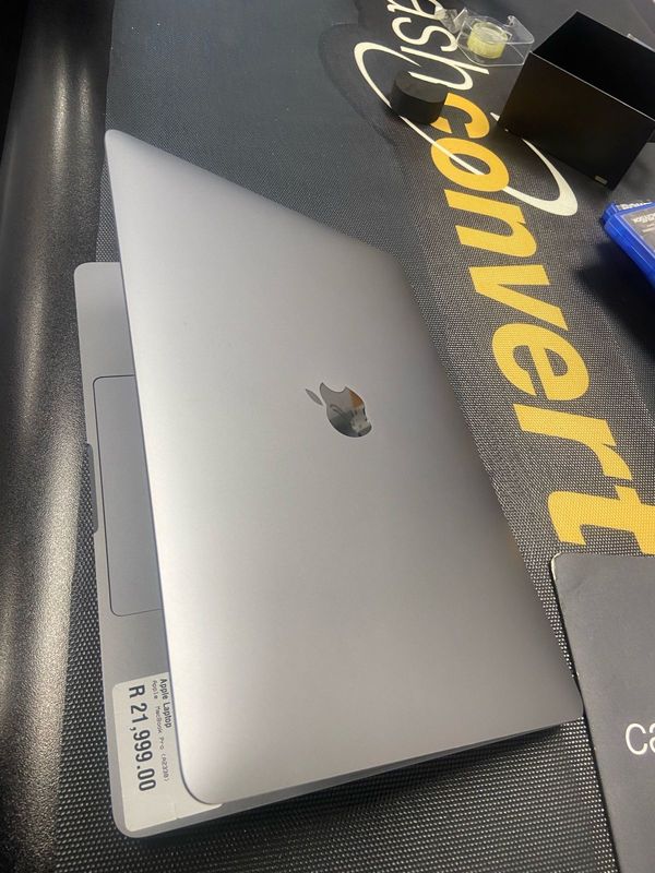 MacBook Pro m2