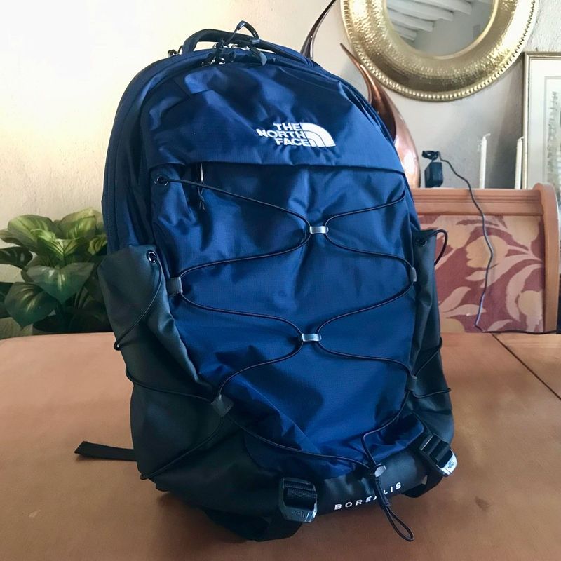 SOLD - Brand new The North Face Borealis Backpack 28L - TNF Navy/TNF Black