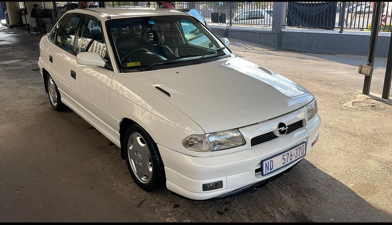 1996 Opel Astra Sedan