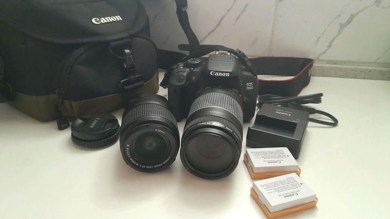 Cannon Camera - 700D - EOS/Almost new