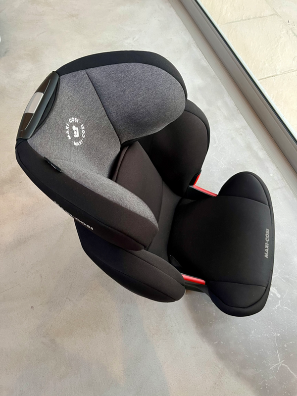 Maxi-Cosi Rodifix AirProtect Child Car Seat (3.5-12 years)