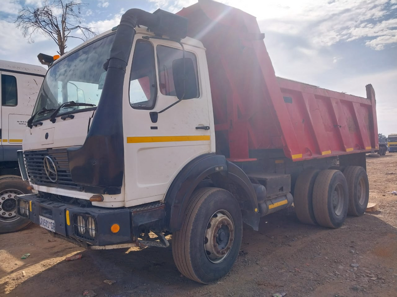 Mercedes benz 2624 v series 10 cube tipper in an immaculate condition for sale at a giveaway amount