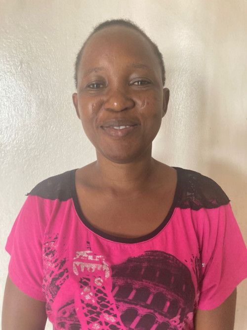 Mature Sleep in Nthati Ntsoeu 35yrs is a very hardworking maid,nanny ,cook,cleaner  urgently