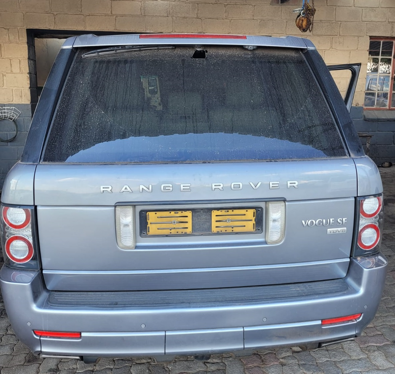 Land Rover used spares - Range Rover Vogue rear  bumper for sale