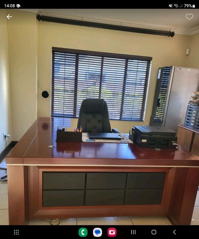 Immediate and URGENT SALE!!!!!X2 Piece Office tables with rolling chair looking urgently for client