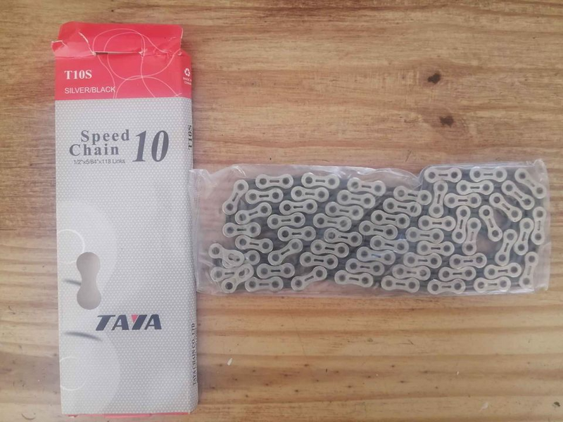 Bicycle multi speed chain for 10 speed