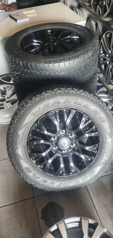 FORD RANGER RIM AND TYRE