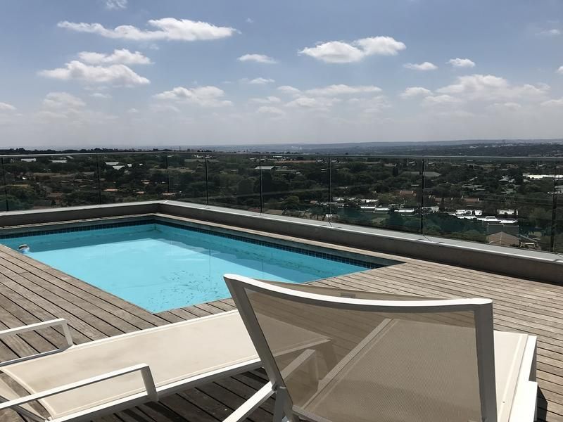 Fully furnished and equipped penthouse at Metropolis in Sandton