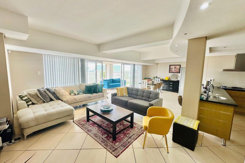 Stunning 4 Bed Apartment in Brookes Hill, Summerstrand - R22 750 p/m