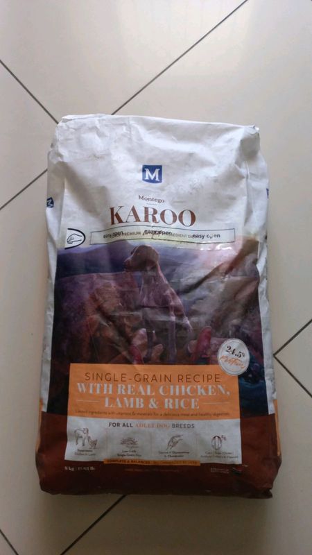 Montego Karoo Adult Dog Food Chicken, Lamb and Rice Flavour