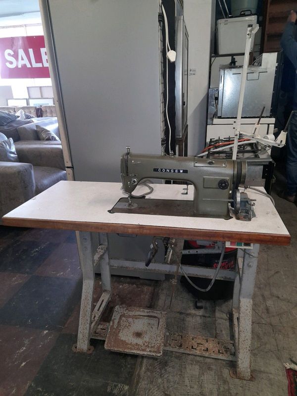 Industrial sewing machine (Consew)